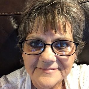 Meet your Posher, Connie